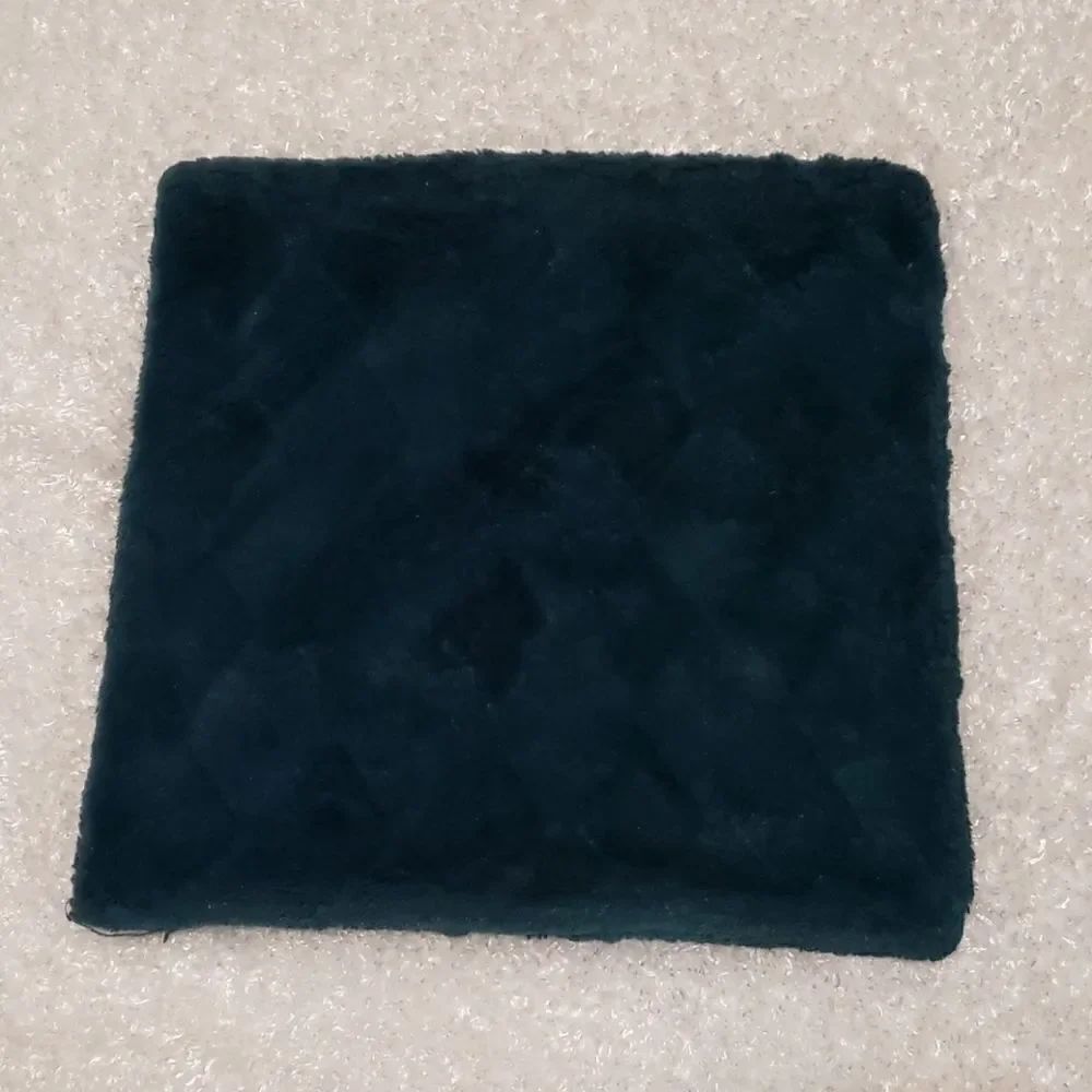 Diamond pattern throw pillow covers - Picture 2 of 5
